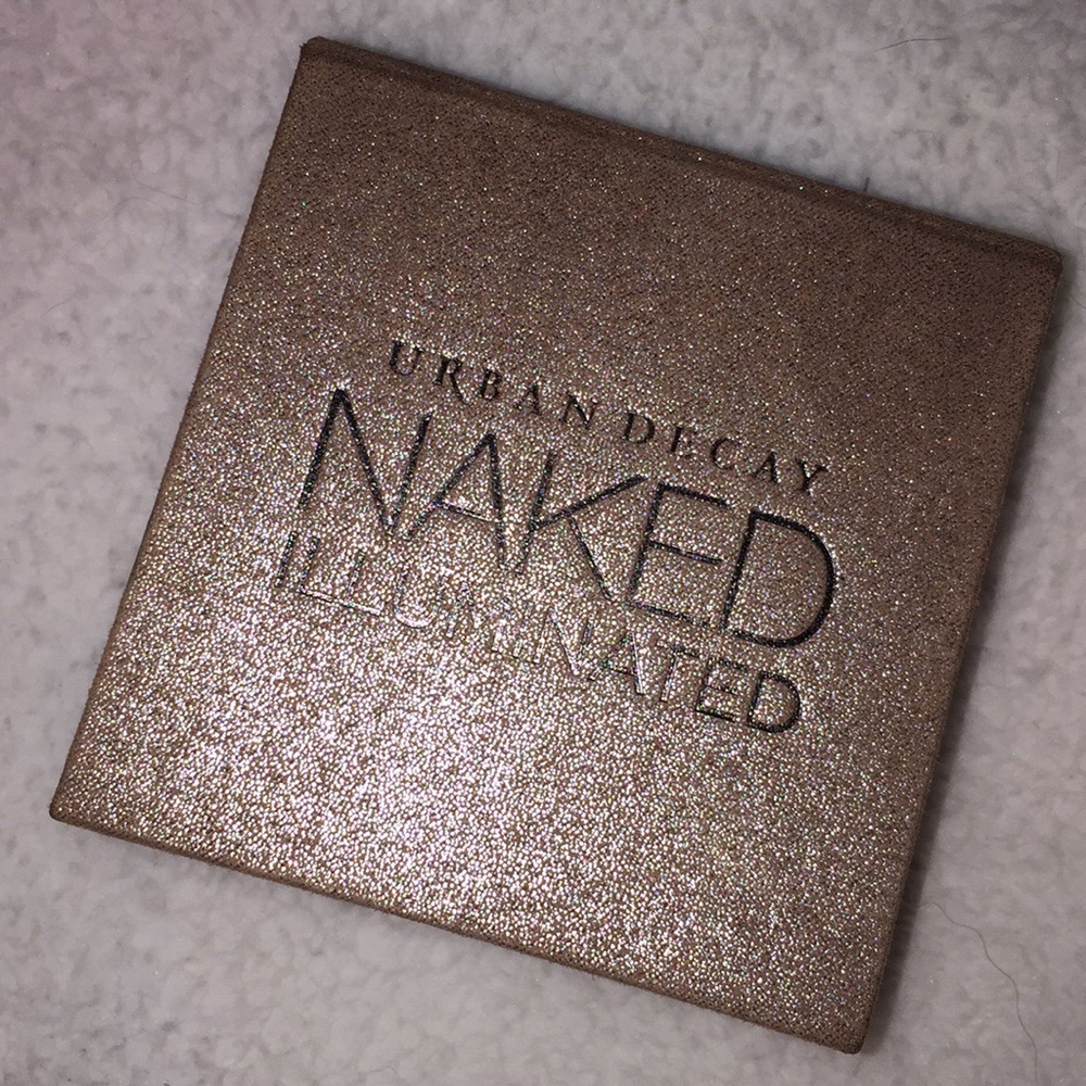 ❗️Traded ❗️Urban Decay Naked Illuminated